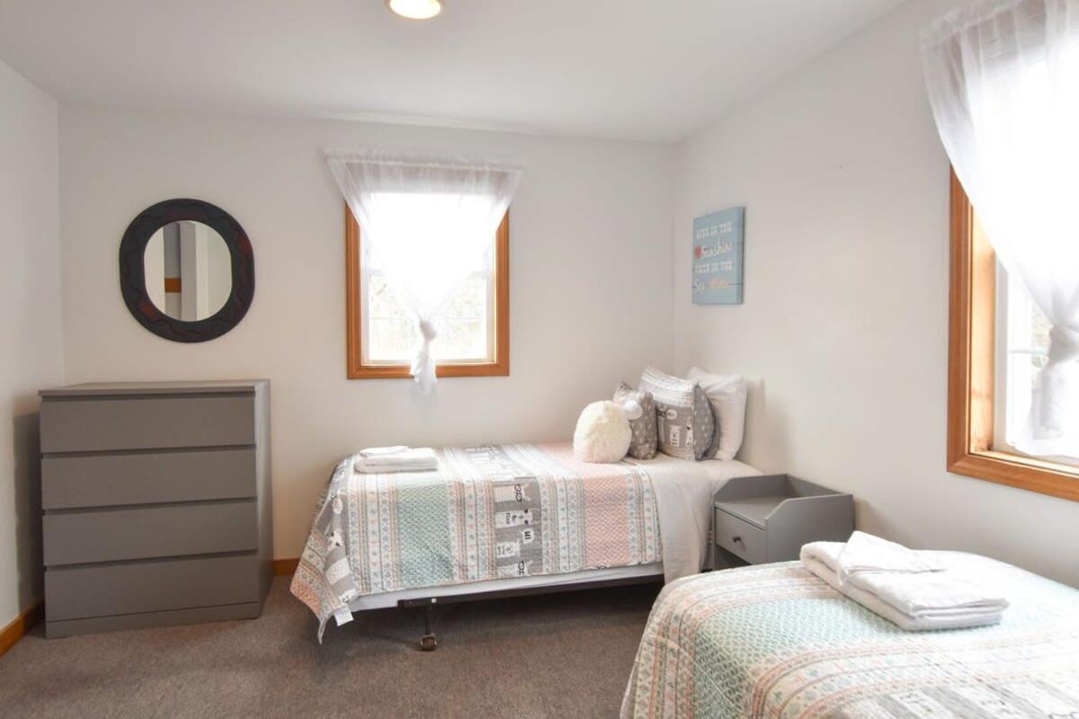 12216 - Beautiful Views Of Cape Cod Bay Access To Private Beach Easy Access To P-Town Truro Ngoại thất bức ảnh